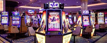 xcc8 လောင်းကြေး မြန်မာ ကစားသမား Sportsbook APP ကိုင်ဆောင်နေသောမြင်ကွင်း